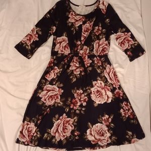 Les Amis 3/4 sleeve DARK blue floral print midi dress tie front size large